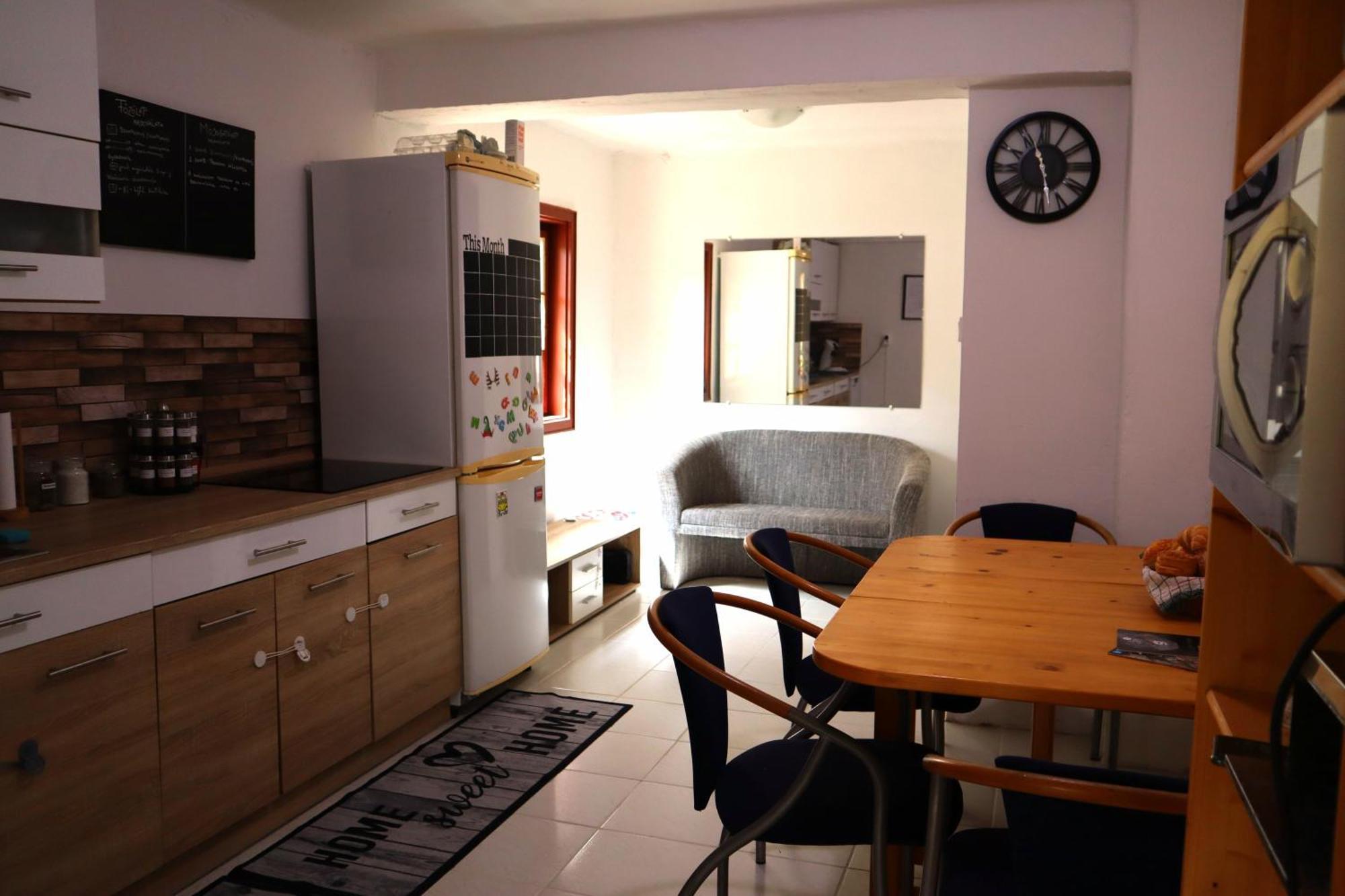 Madarles Vendeghaz Villa Abaliget Exterior photo